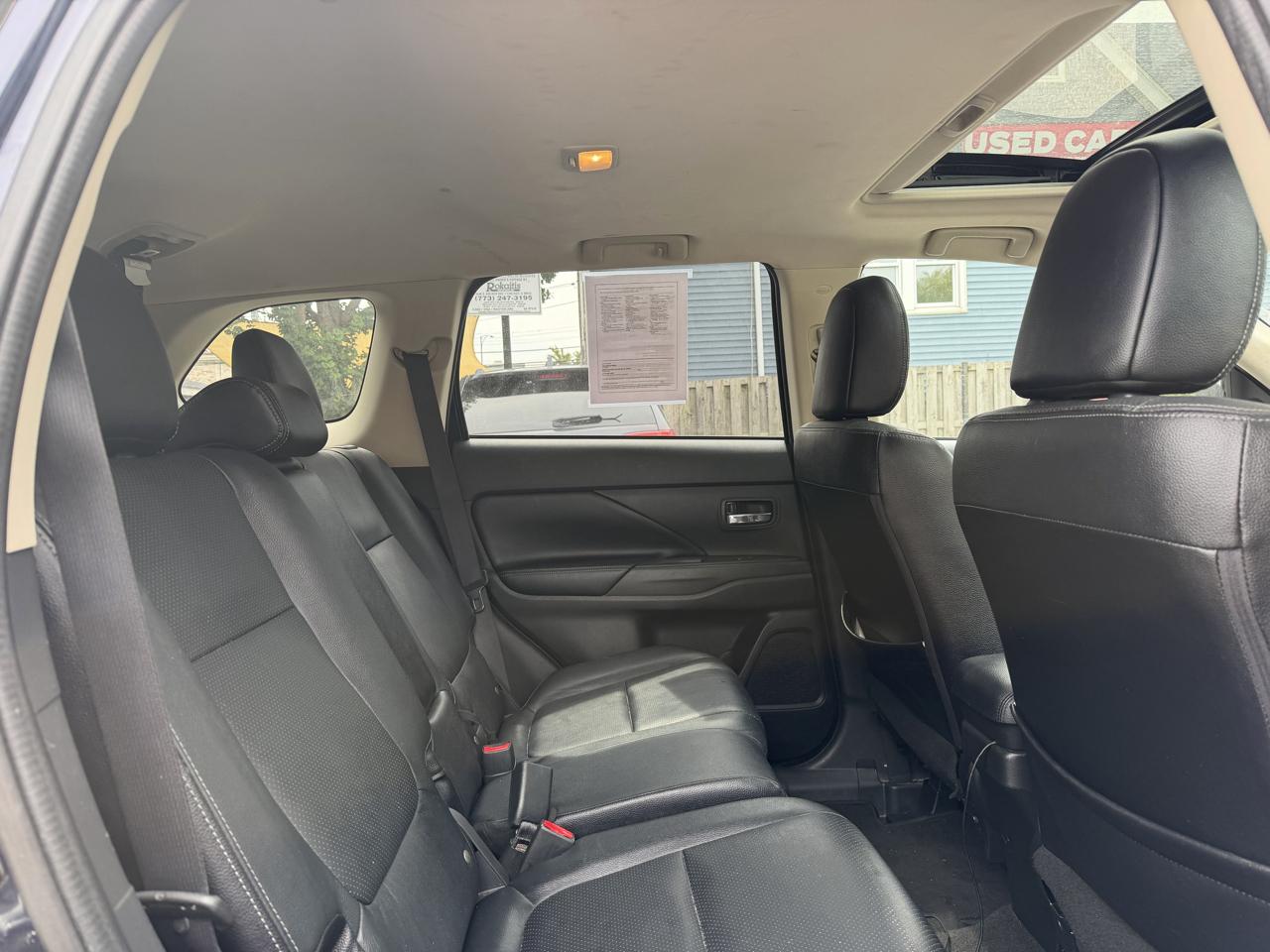 Mitsubishi Outlander SEL S-AWC 2017