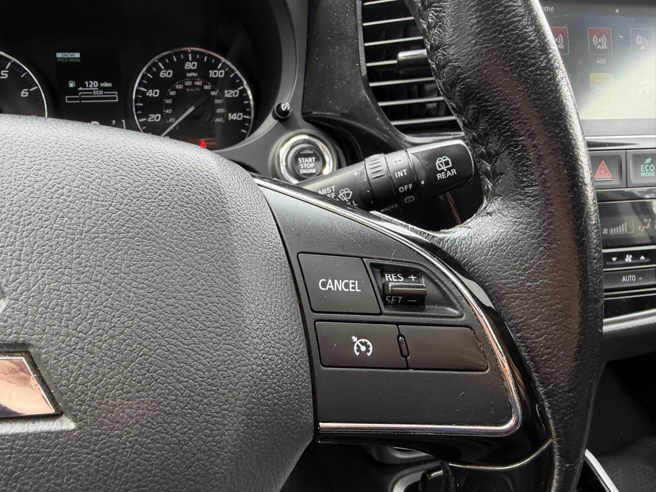 Mitsubishi Outlander SEL S-AWC 2017