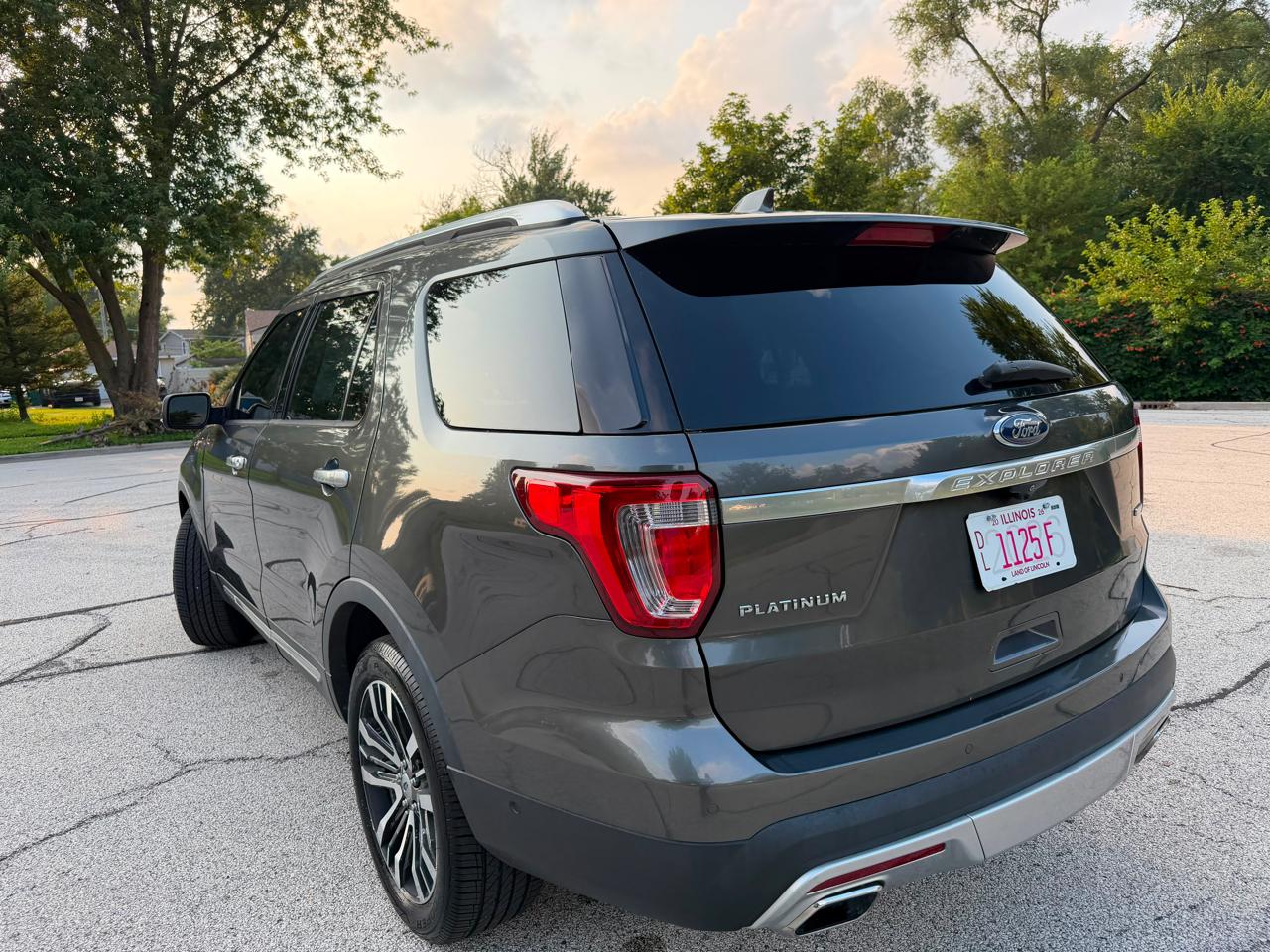 Ford Explorer Platinum 4WD 2017