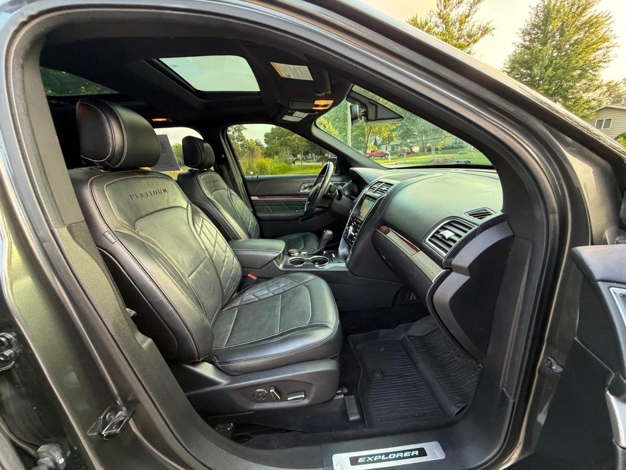 Ford Explorer Platinum 4WD 2017