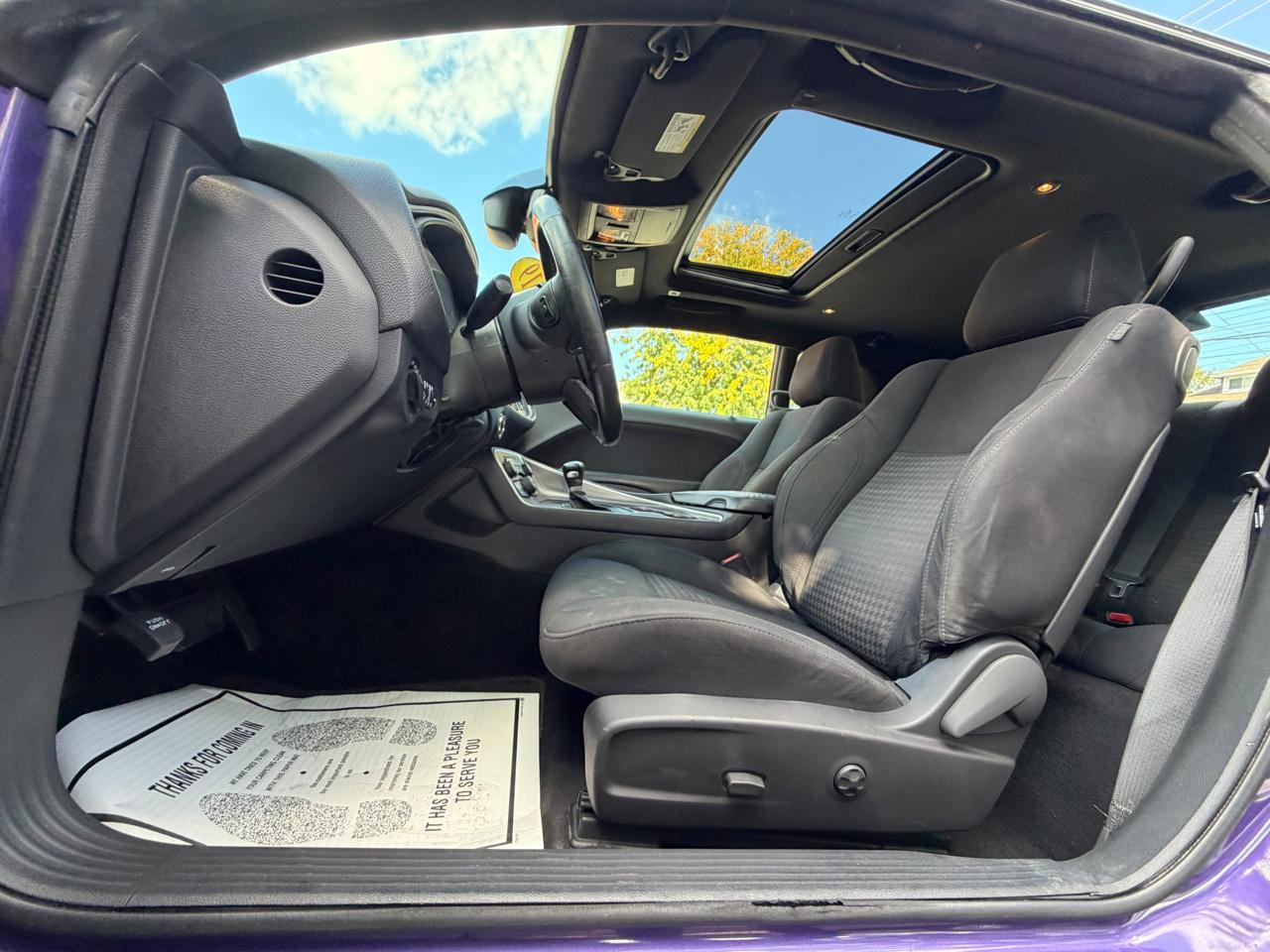 Dodge Challenger SXT RWD 2019