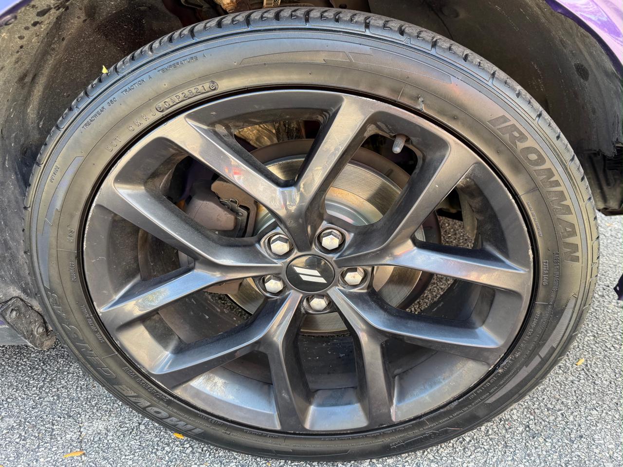 Dodge Challenger SXT RWD 2019