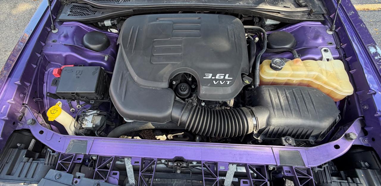Dodge Challenger SXT RWD 2019