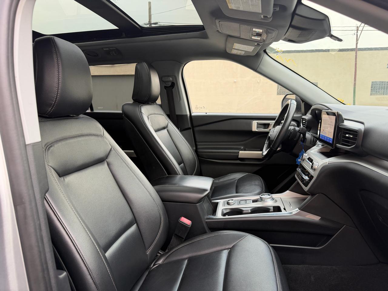 Ford Explorer XLT 4WD 2020