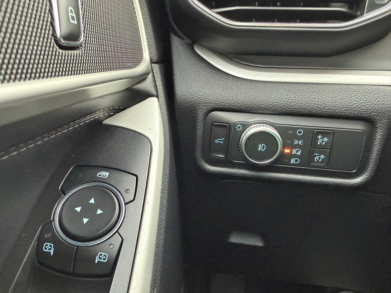 Ford Explorer XLT 4WD 2020