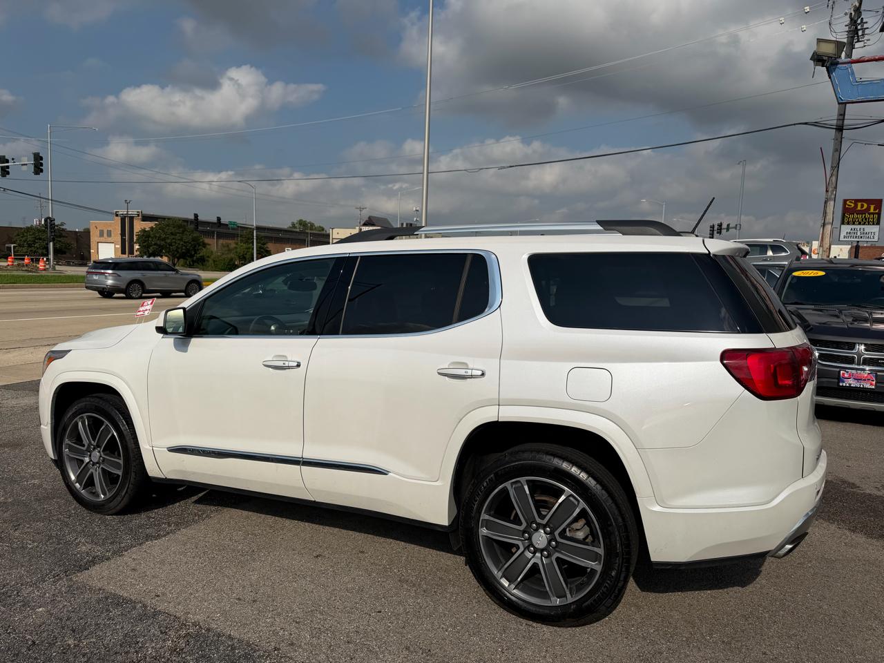 GMC Acadia AWD 4dr Denali 2019