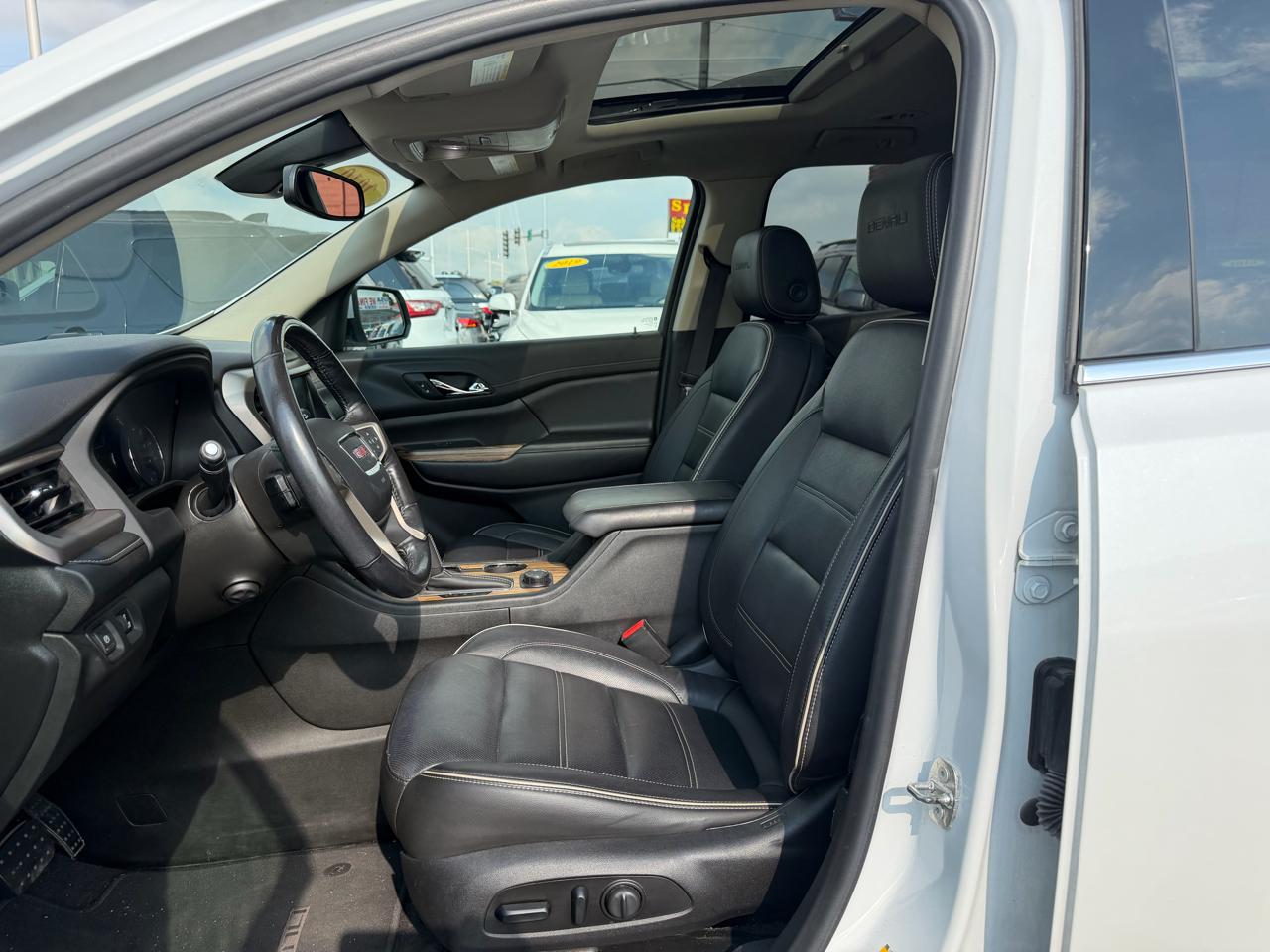 GMC Acadia AWD 4dr Denali 2019
