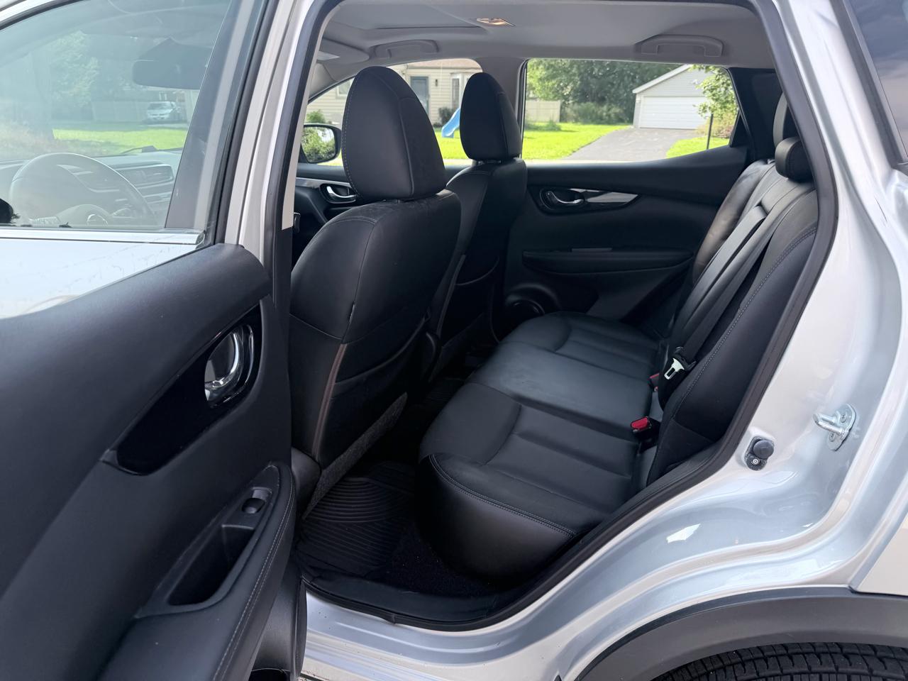 Nissan Rogue Sport FWD SL 2017