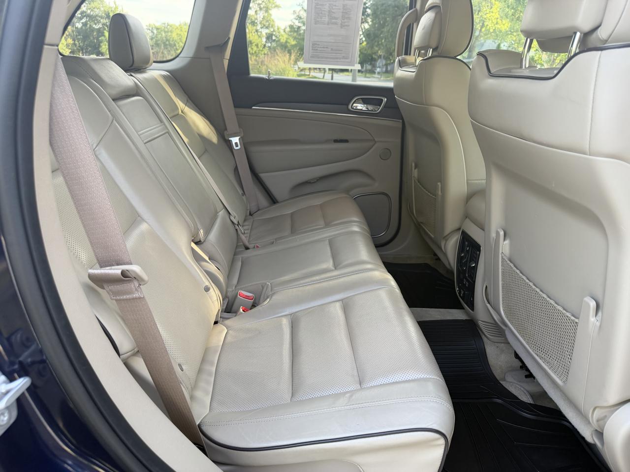 Jeep Grand Cherokee photo 12