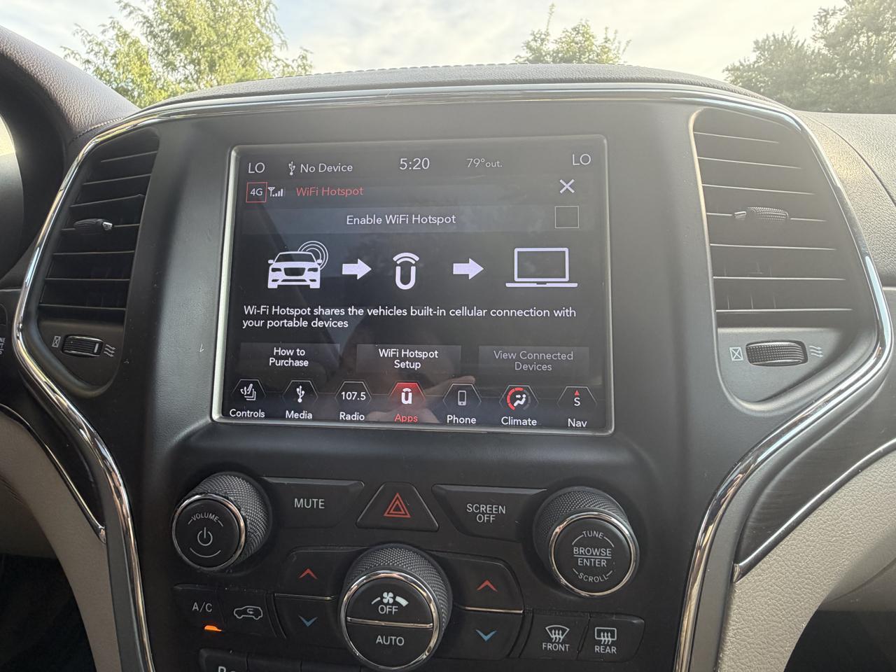 Jeep Grand Cherokee photo 25