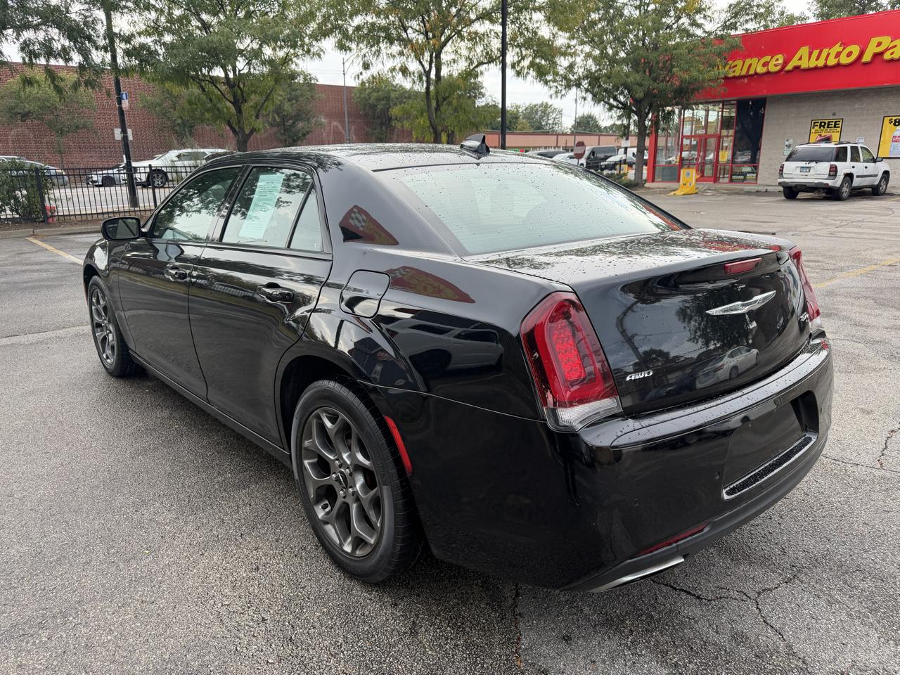 Chrysler 300 photo 4