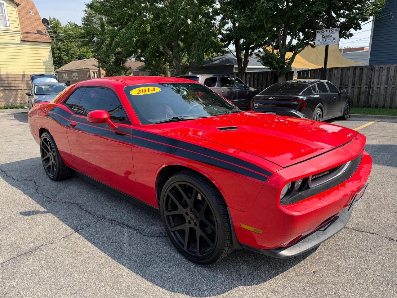 Dodge Challenger 2dr Cpe SXT Plus 2014
