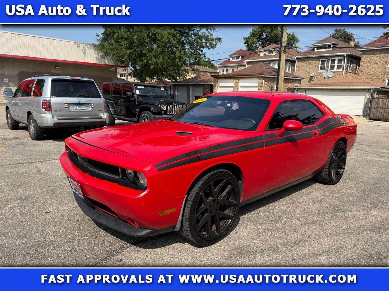 Dodge Challenger 2dr Cpe SXT Plus 2014