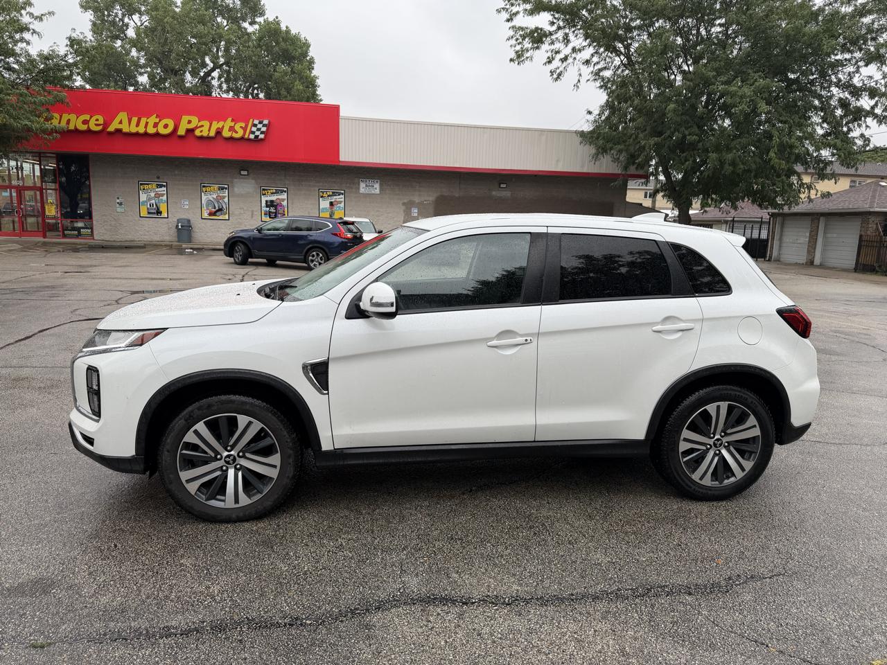 Mitsubishi Outlander Sport ES 2.0 AWC CVT 2021