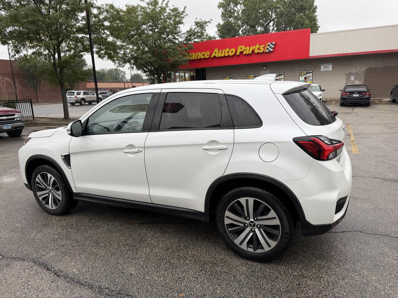 Mitsubishi Outlander Sport ES 2.0 AWC CVT 2021