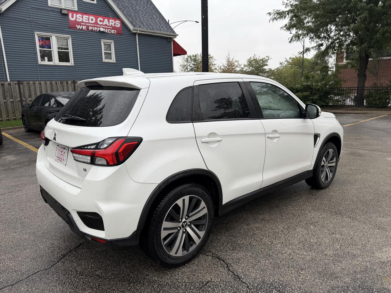 Mitsubishi Outlander Sport ES 2.0 AWC CVT 2021