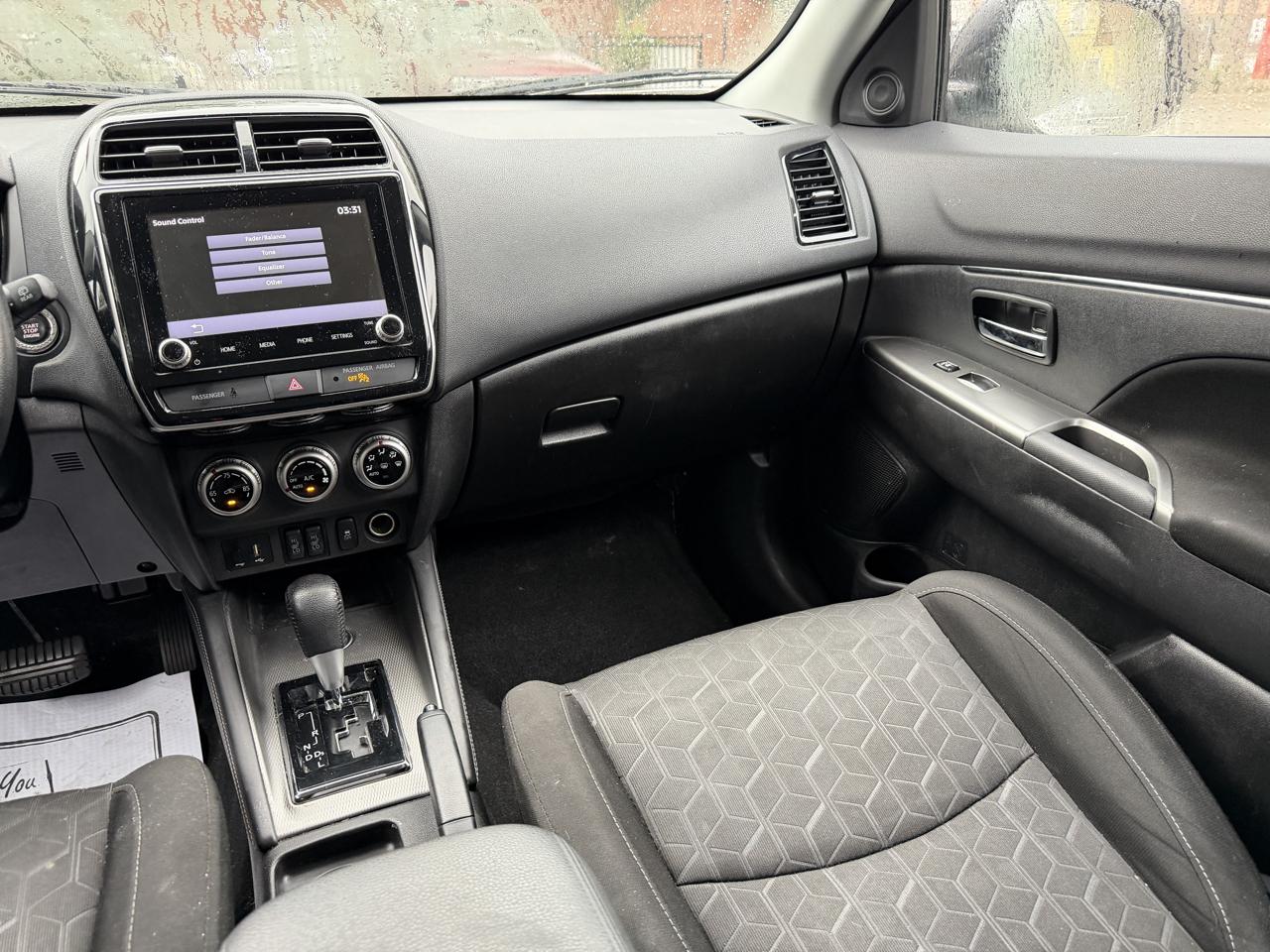 Mitsubishi Outlander Sport ES 2.0 AWC CVT 2021
