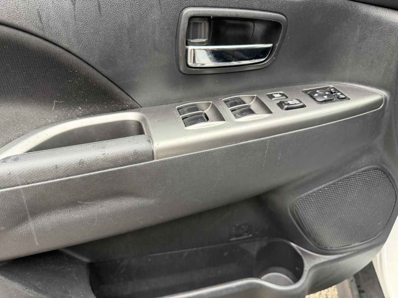 Mitsubishi Outlander Sport ES 2.0 AWC CVT 2021