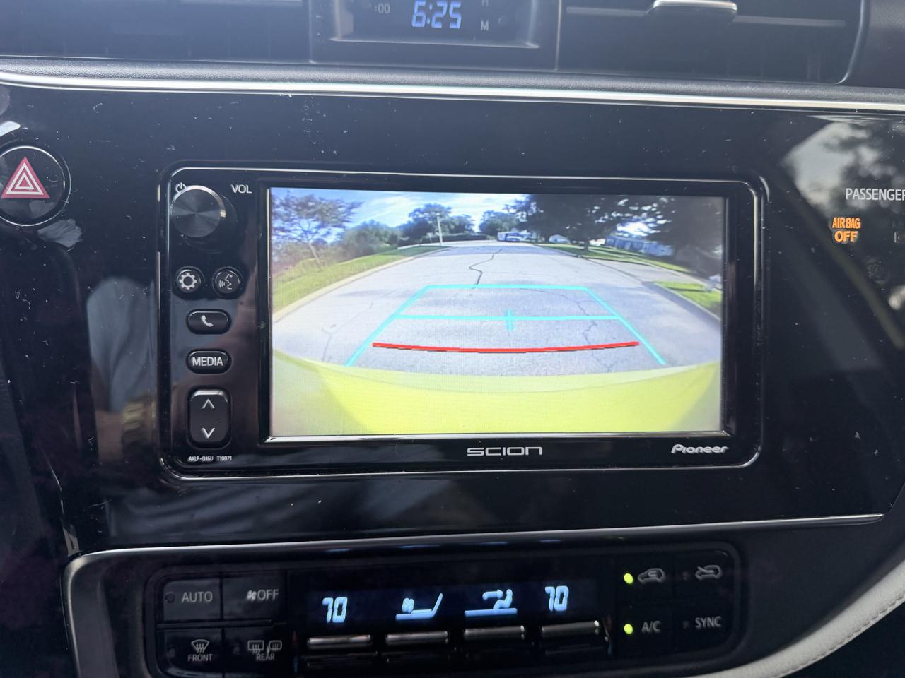 Scion iM 5dr HB CVT (Natl) 2016