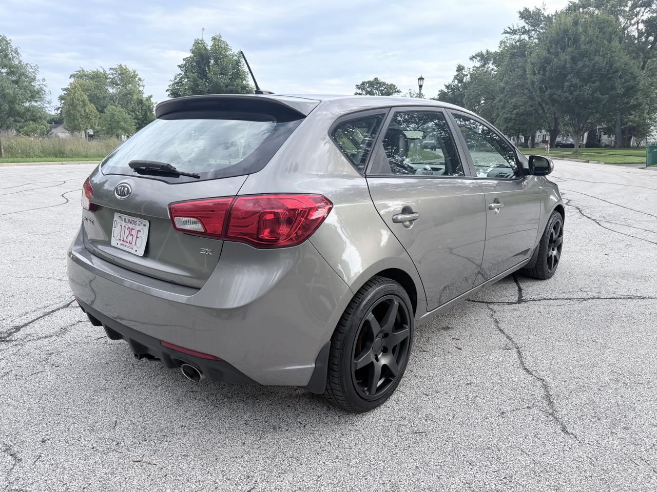 Kia Forte 5-Door 5dr HB SX 2013