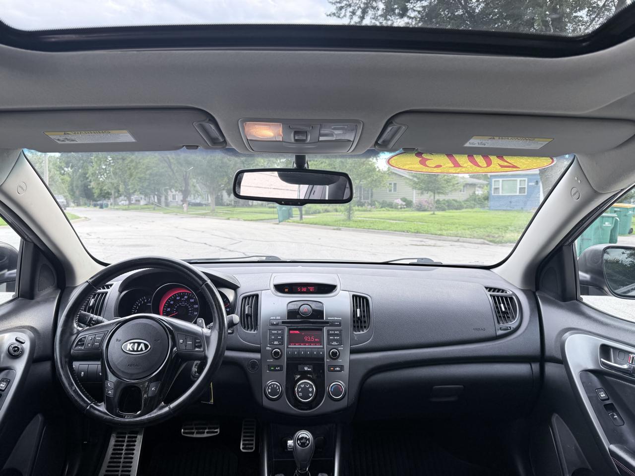 Kia Forte 5-Door 5dr HB SX 2013