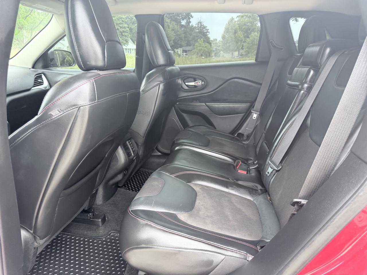 Jeep Cherokee 4WD 4dr Trailhawk 2015