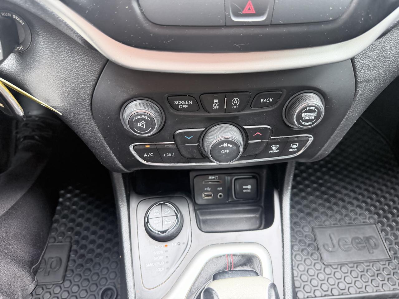 Jeep Cherokee 4WD 4dr Trailhawk 2015
