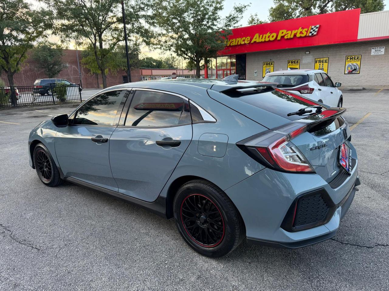 Honda Civic Hatchback LX CVT 2017