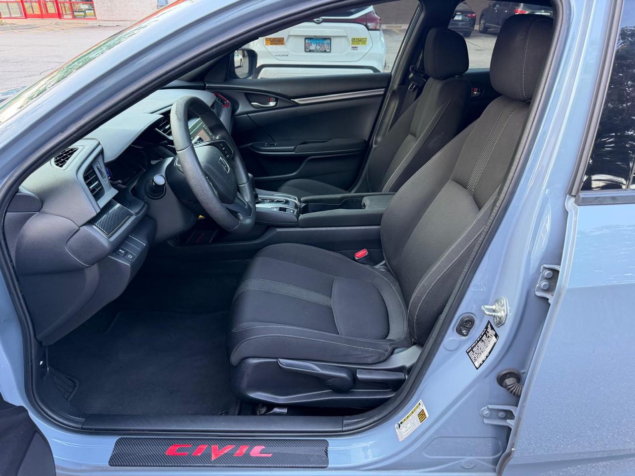 Honda Civic Hatchback LX CVT 2017