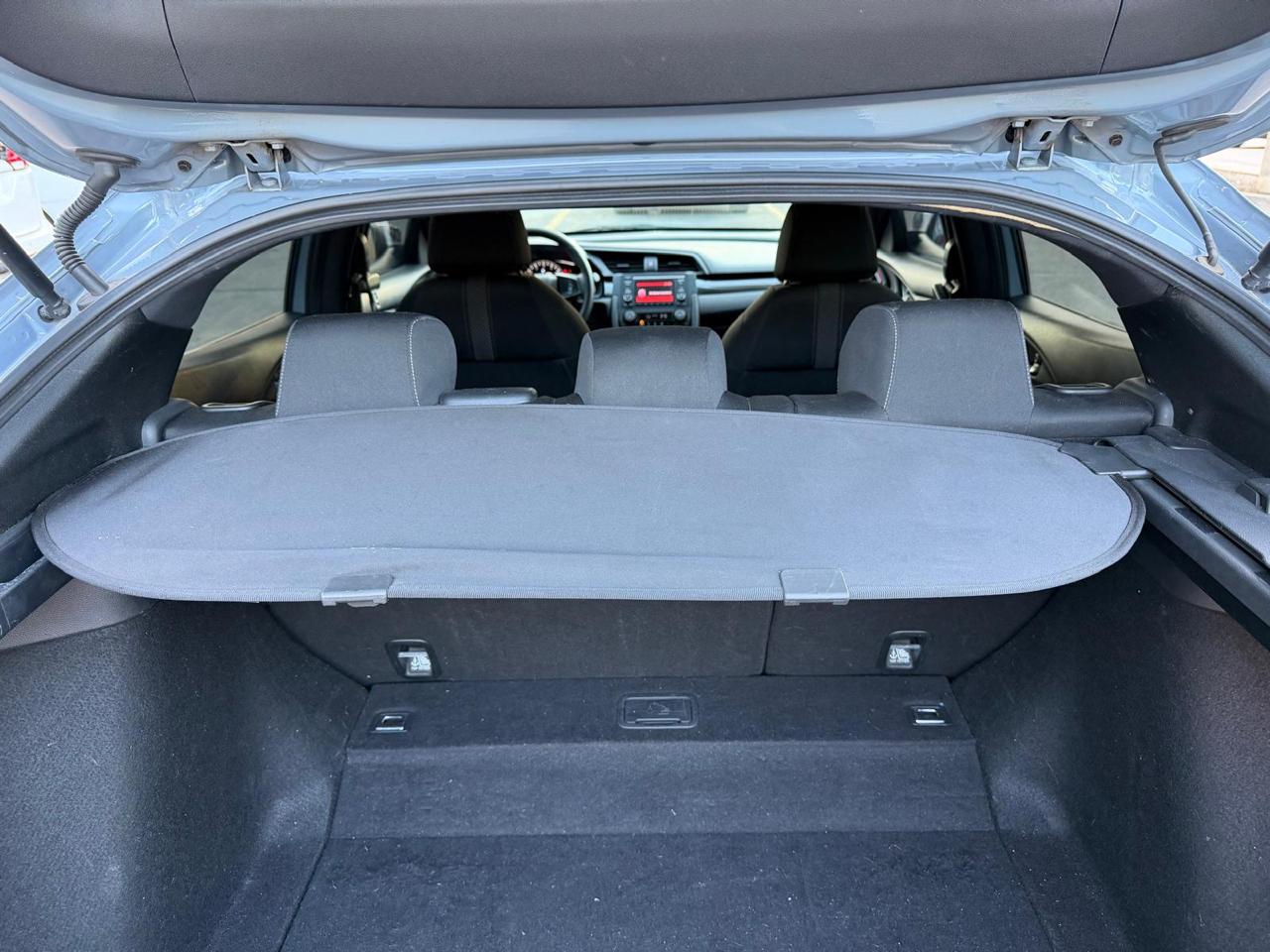 Honda Civic Hatchback LX CVT 2017
