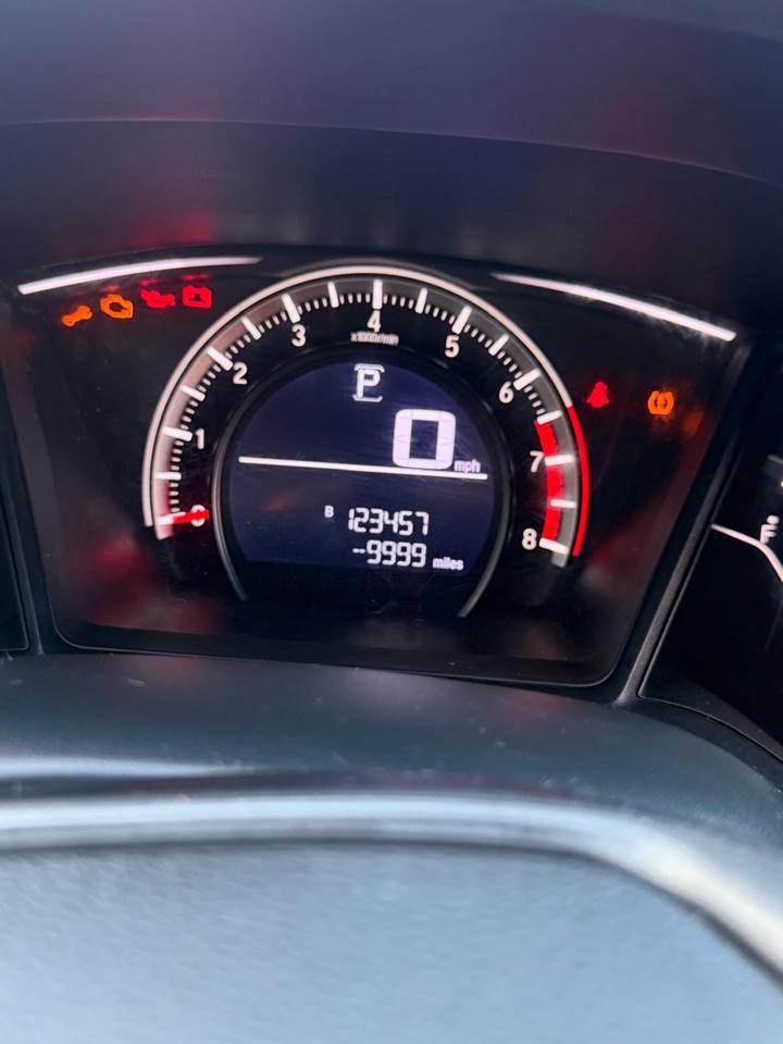 Honda Civic Hatchback LX CVT 2017