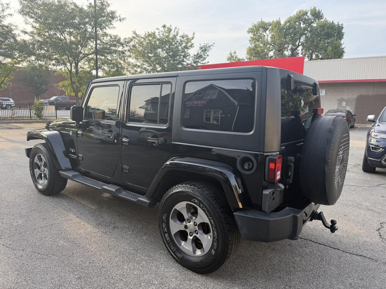 Jeep Wrangler Unlimited 4WD 4dr Sahara 2017