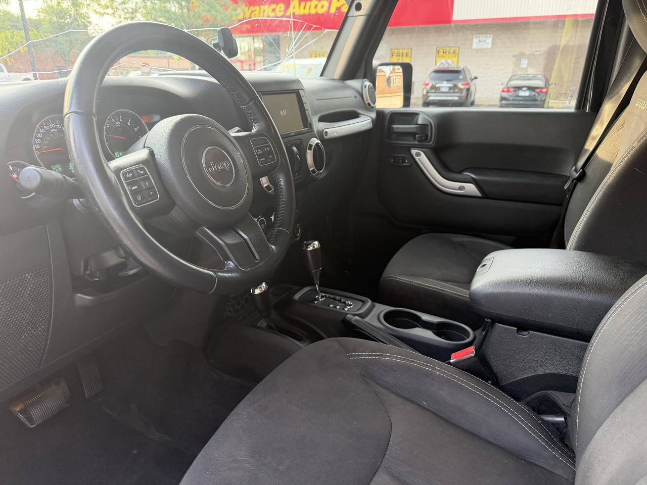 Jeep Wrangler Unlimited 4WD 4dr Sahara 2017