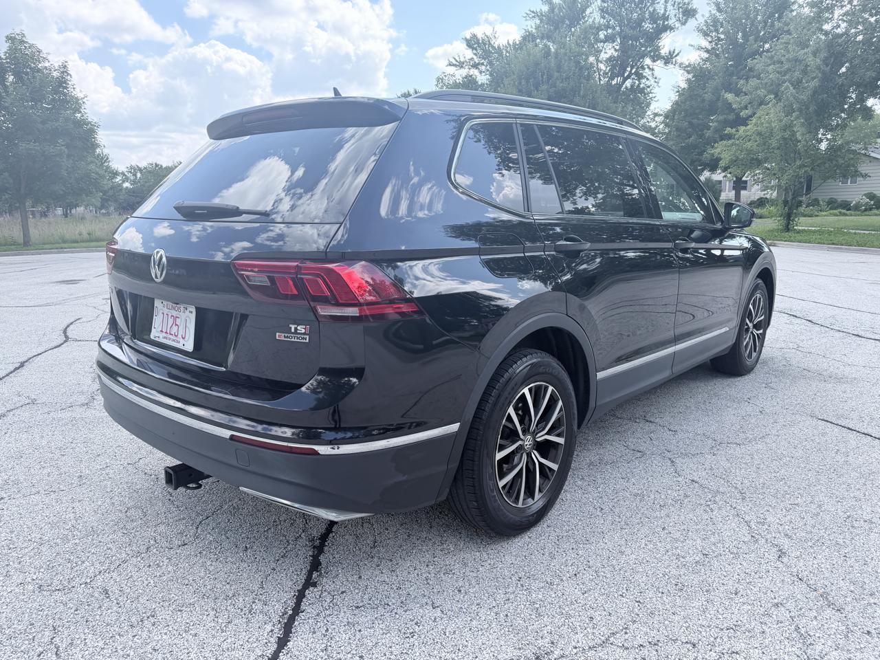 Volkswagen Tiguan 2.0T SEL 4MOTION 2018