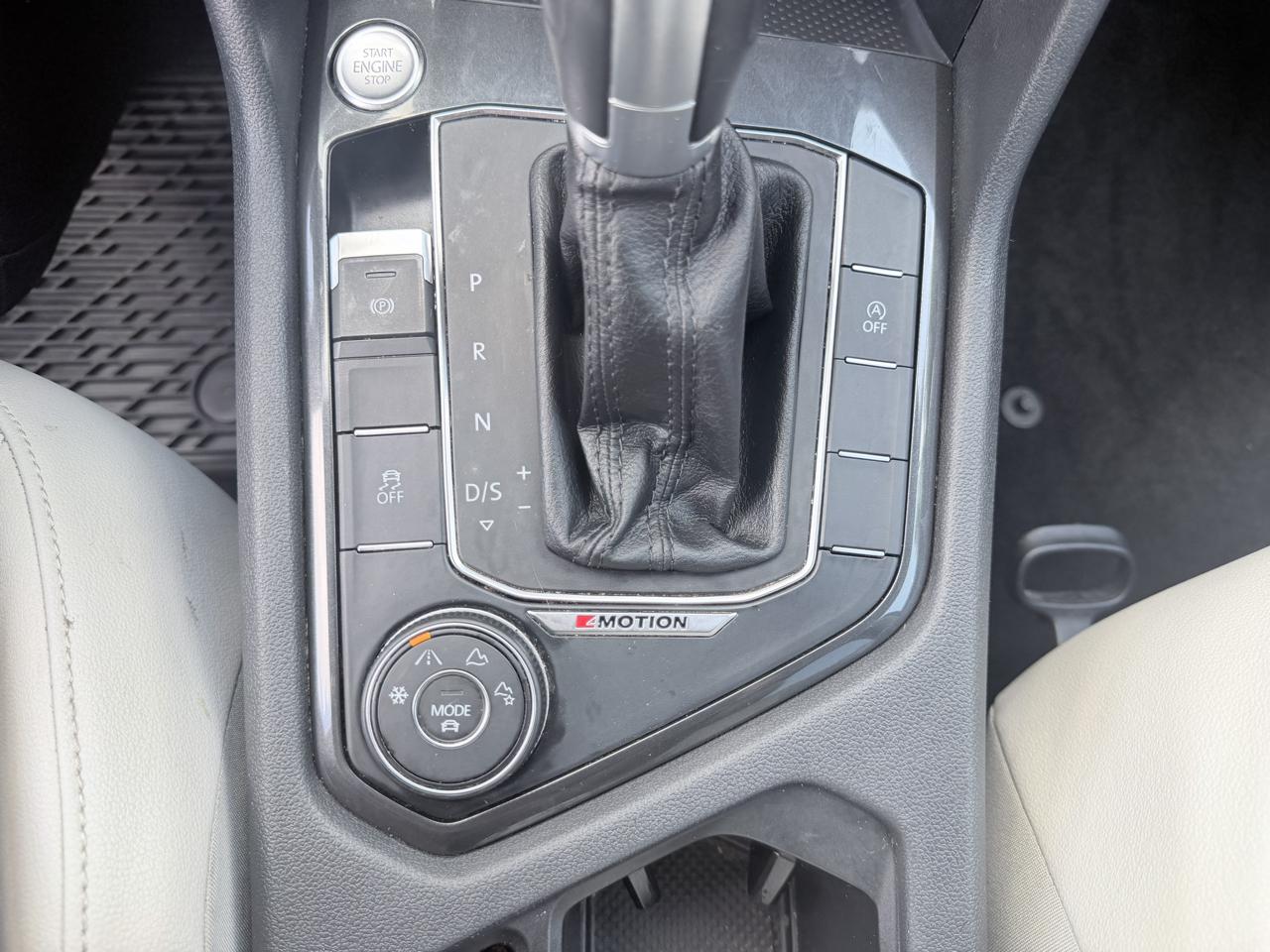 Volkswagen Tiguan 2.0T SEL 4MOTION 2018