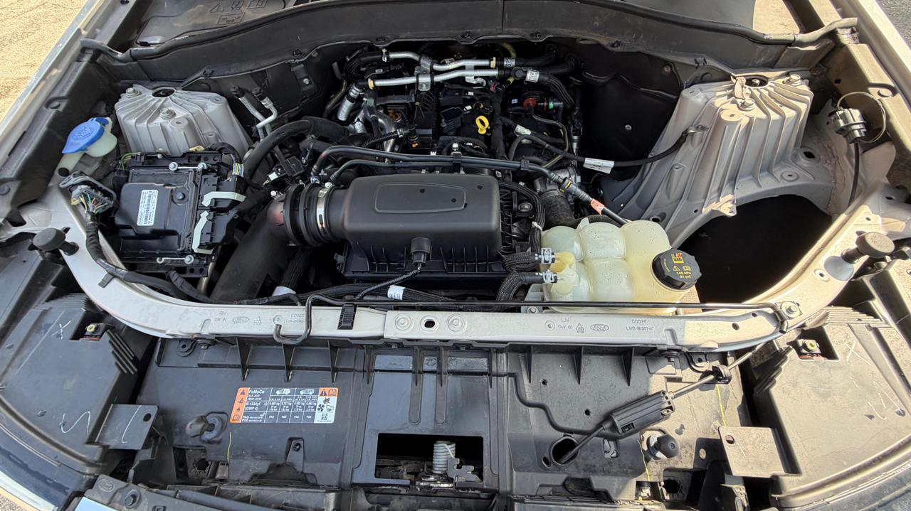Ford Explorer photo 12