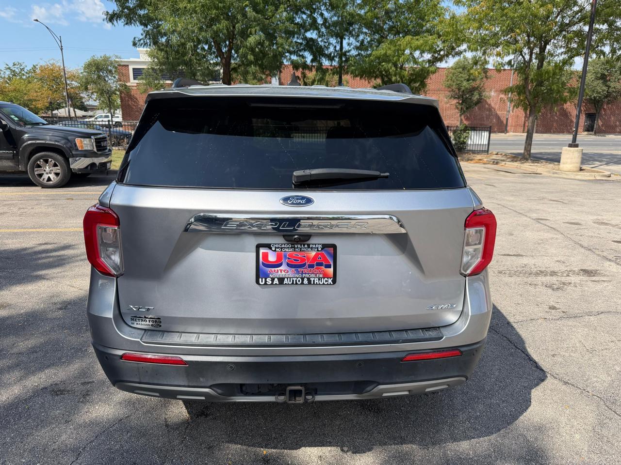 Ford Explorer photo 13
