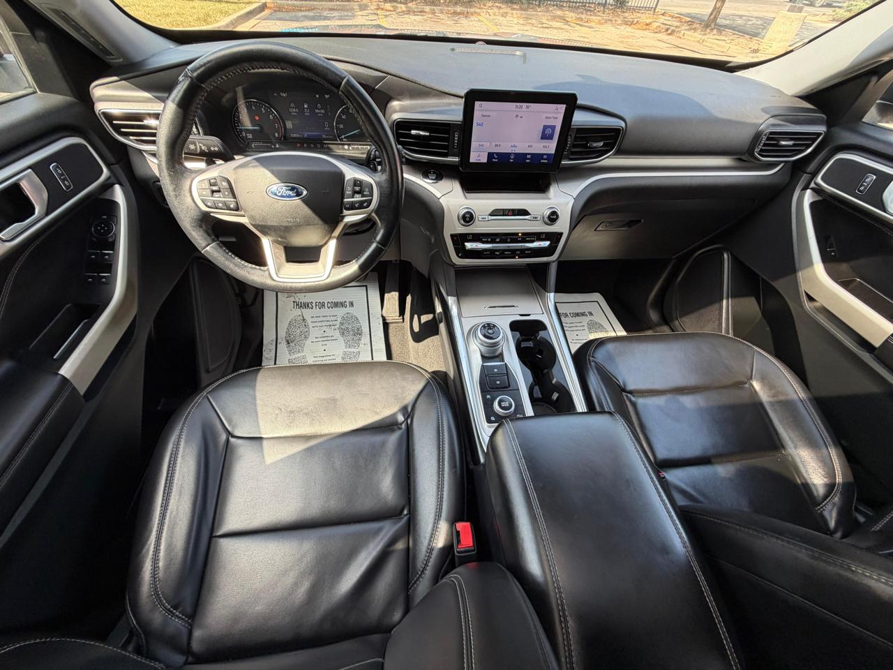 Ford Explorer photo 15