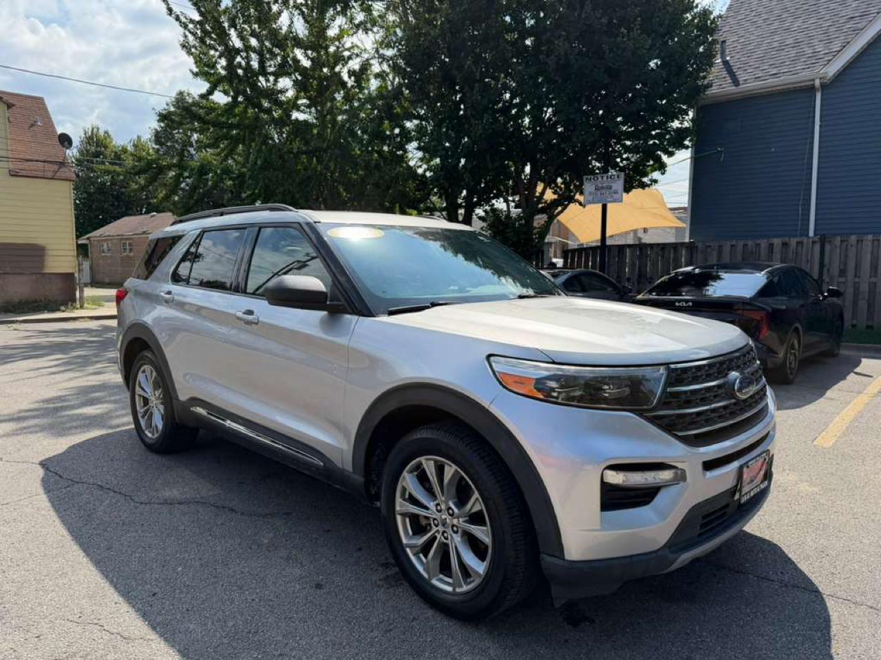 Ford Explorer photo 19