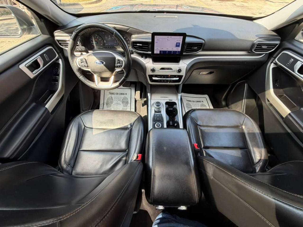 Ford Explorer photo 21