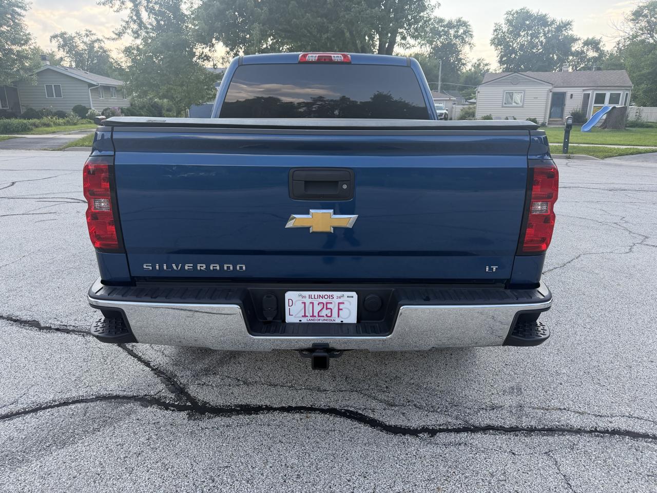 Chevrolet Silverado 1500 4WD Crew Cab 143.5" LT w/2LT 2015