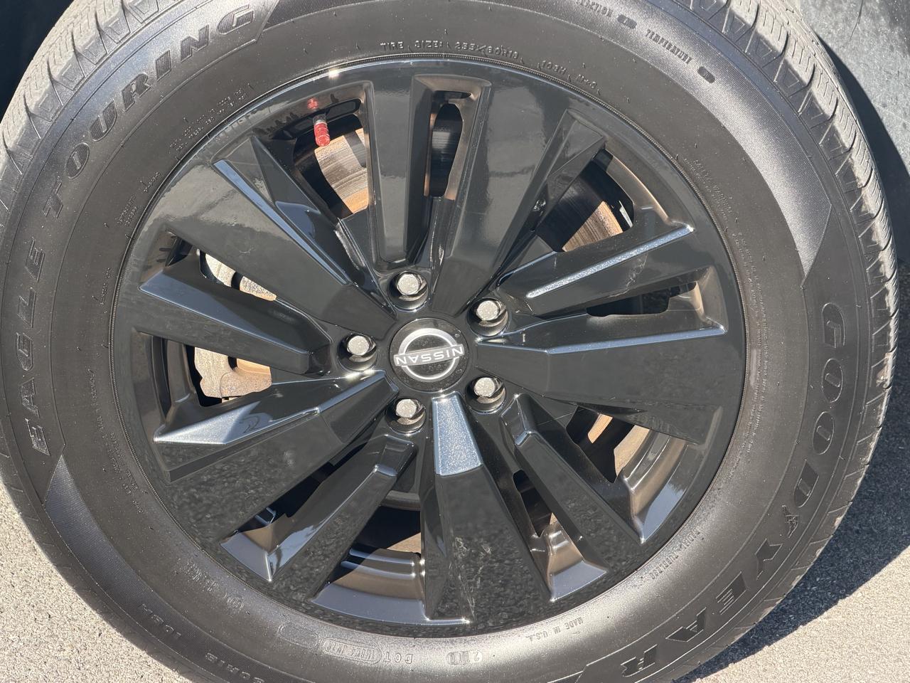 Nissan Pathfinder SV 2WD 2023