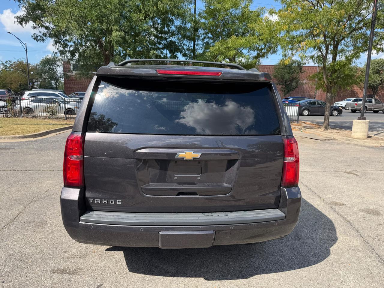 Chevrolet Tahoe photo 12