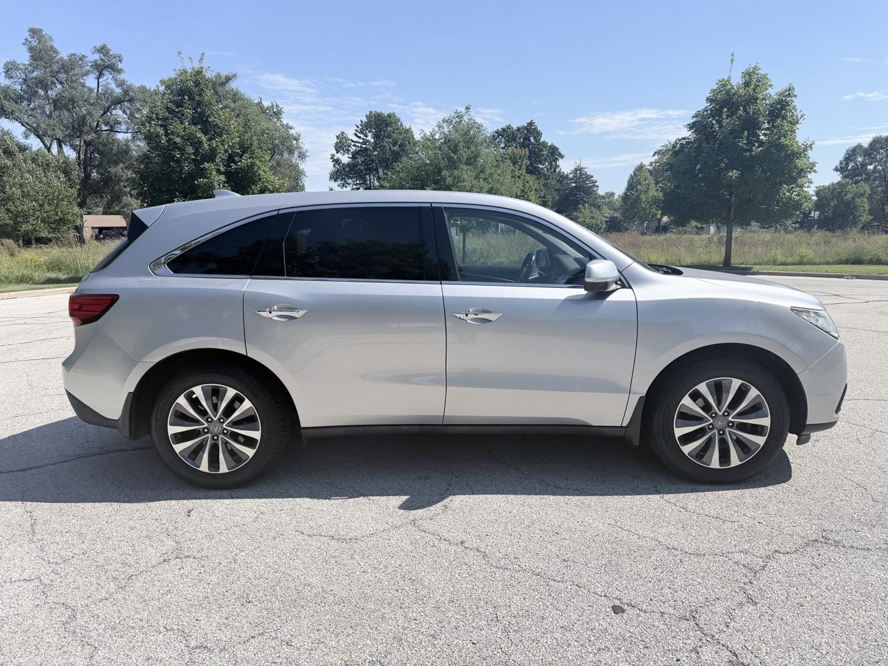 Acura MDX SH-AWD 4dr Tech/Entertainment Pkg 2015