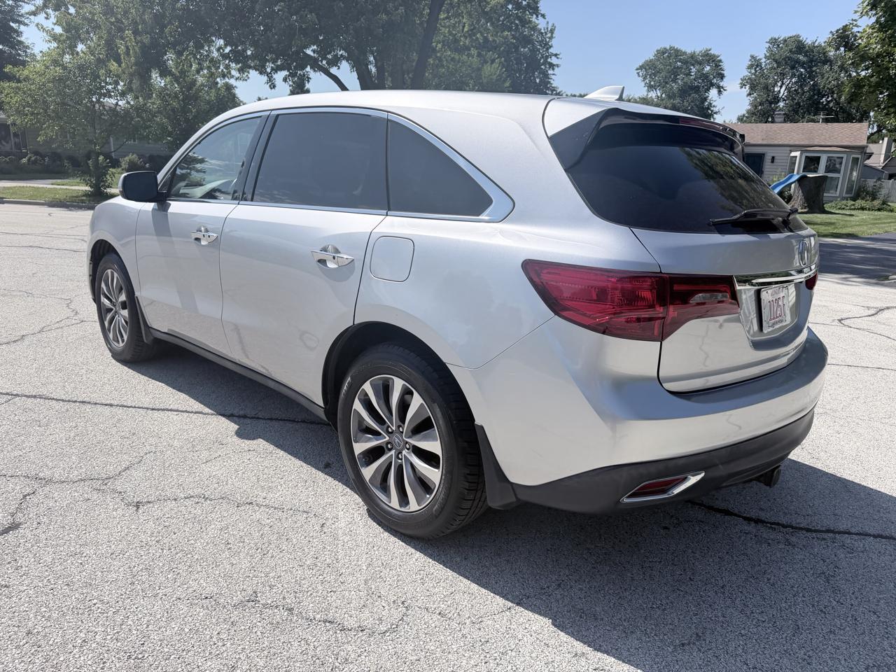 Acura MDX SH-AWD 4dr Tech/Entertainment Pkg 2015
