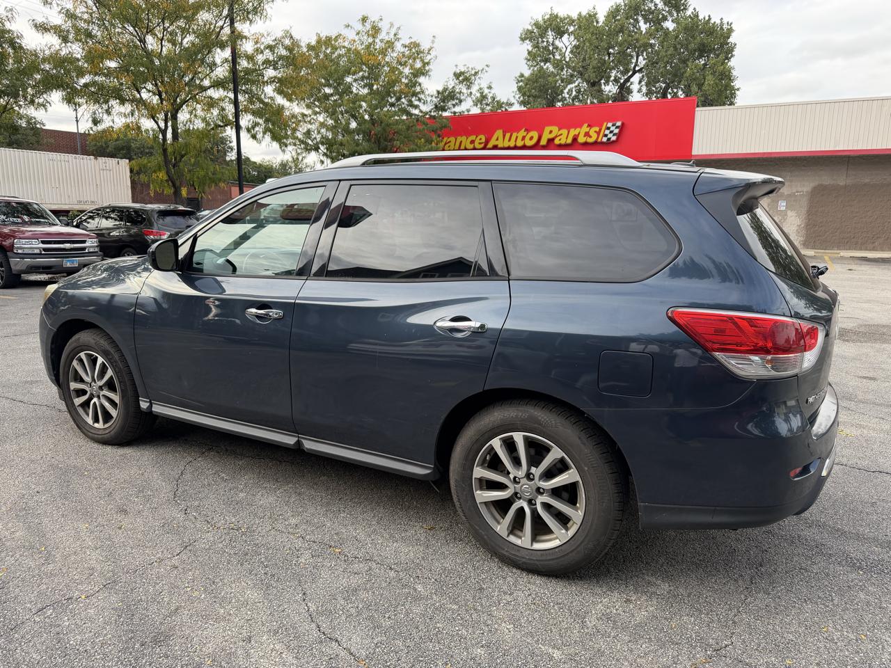 Nissan Pathfinder 4WD 4dr SV 2016