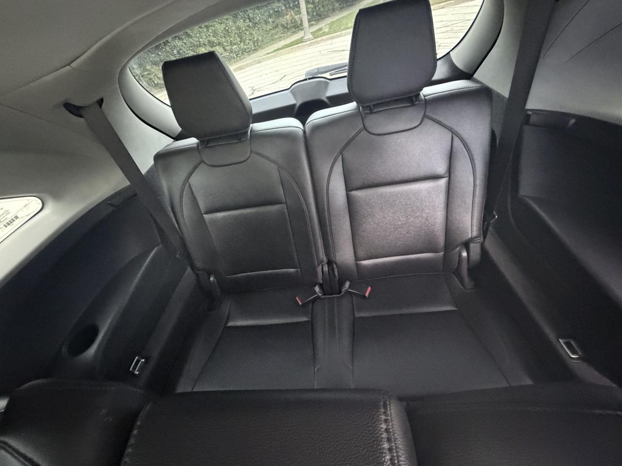 Acura MDX photo 13