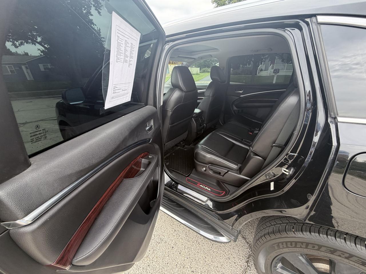 Acura MDX photo 14