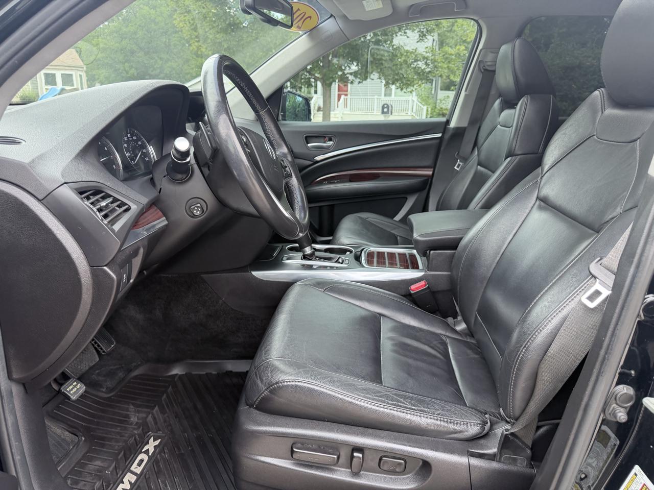 Acura MDX photo 9