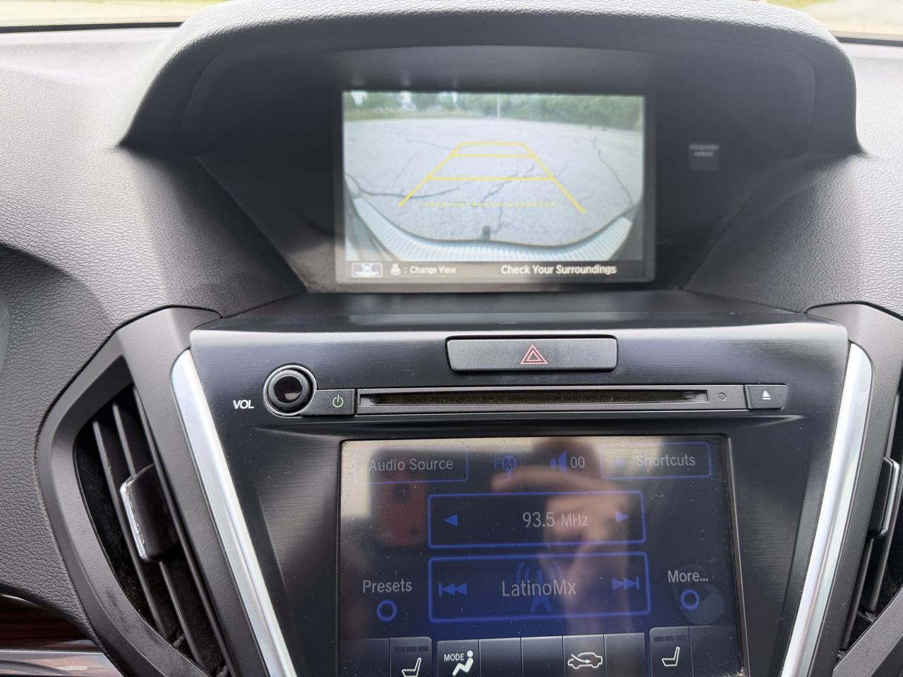 Acura MDX photo 11